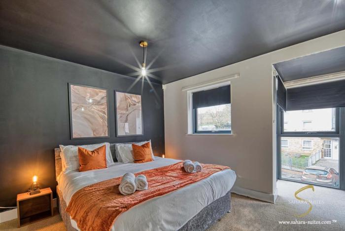 Modern 4BR Home - Central Birmingham - Parking