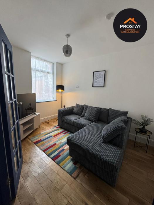 4 Bed Home Perfect for Contractor & Corporate Stays