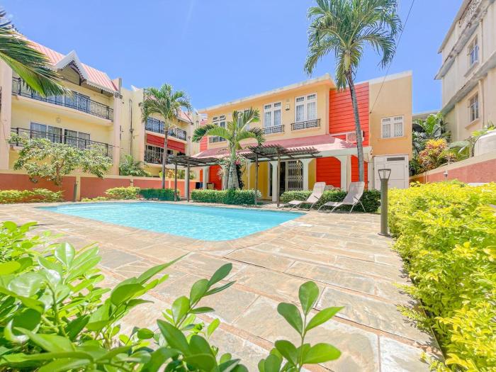 Family 3BR, walk to Beach and Pool Flic en Flac