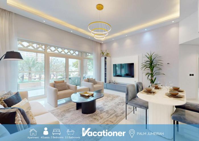 Vacationer Holiday Homes l Chic 2 Bed l Sea Views on the Palm