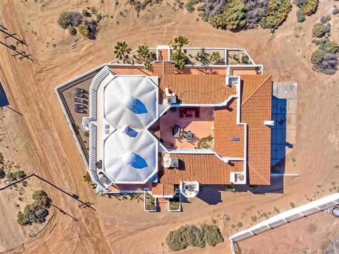 Quiet Bungalow near Beach Barefoot Bungalow 3