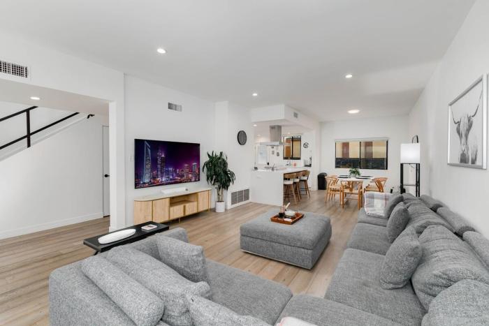 Hollywood Hills, Runyon Canyon Townhouse