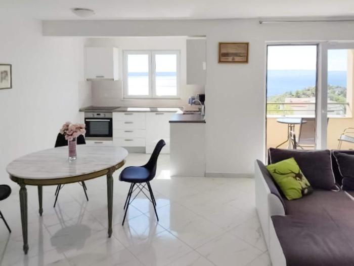 Beach Holiday Home in Makarska