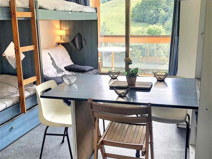 Studio fonctionnel Skis aux pieds Balcon vue pistes WIFI gratuit - FR-1-267-340