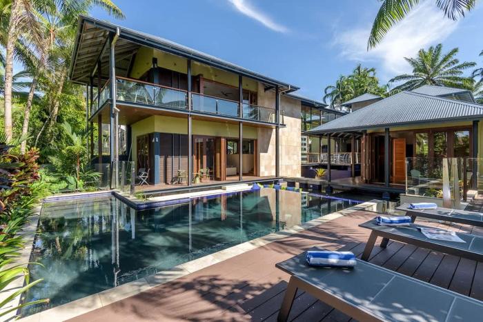 Allawah Private Estate with Pool & Tennis Court, Sleeps 10