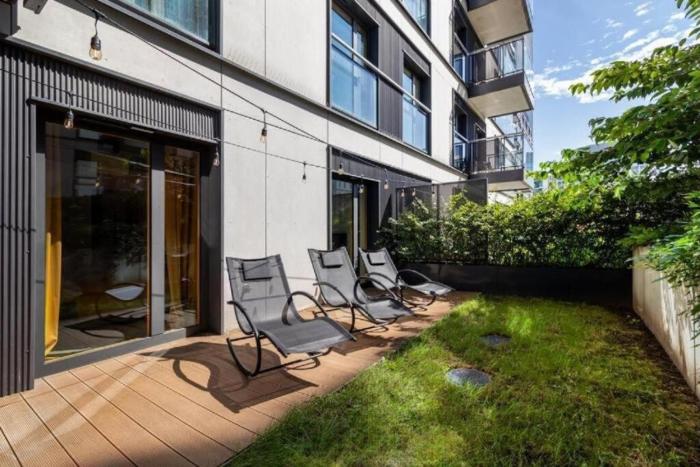 Golden Apartments Warsaw - Luxury 2-Bedroom, Mennica Residence&144