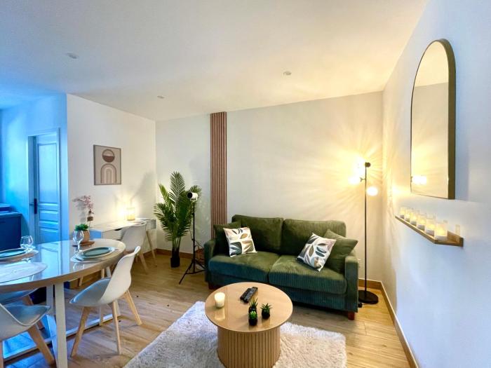 T2 Cosy- Cinéma- Queen size- Centre-ville- Gare 8 min