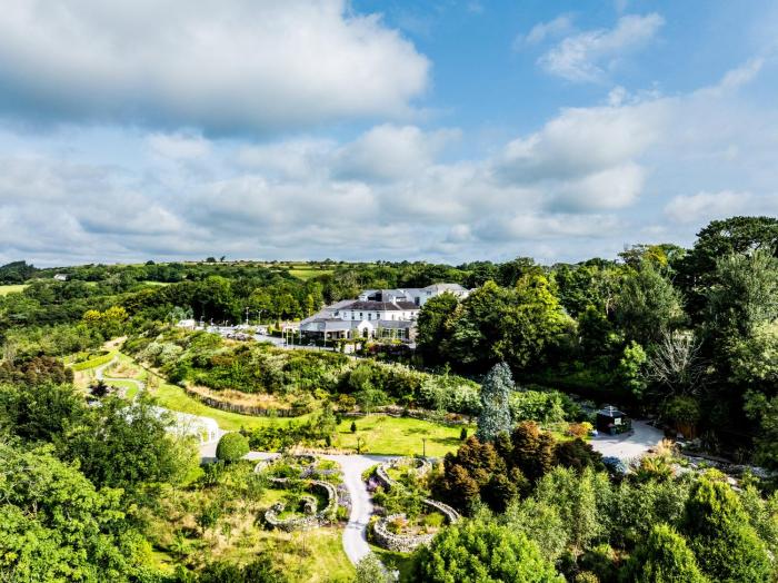 Fernhill House Hotel & Gardens