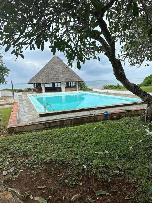 Mbuyu Sea Breeze Villas