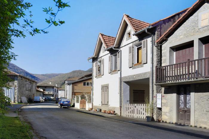 Grande Maison De Village