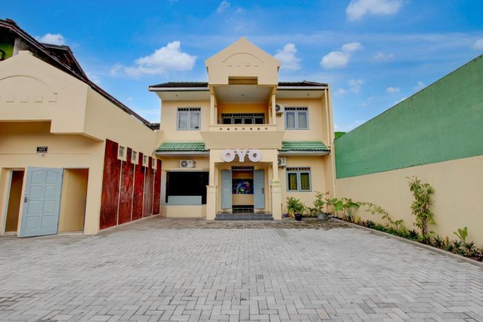 OYO 95136 Jec Plumbon Homestay Syariah