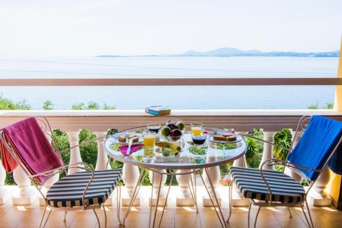 Baracunda Seaview Apartments with private Hot Tub by Konnect