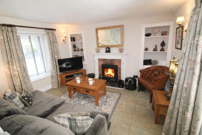 Kirkstone Cottage ideal for a romantic break centrally located in Ambleside with wood burning stove