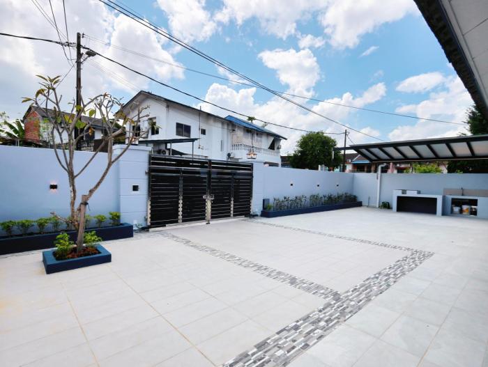 18Pax GrandMum HomeStay Near Ciq Ksl