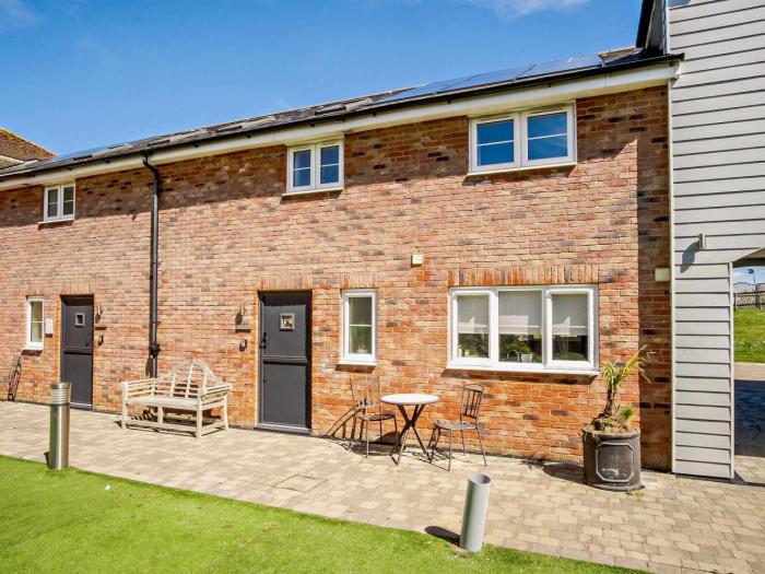 3 Bed in Newport oc-90252