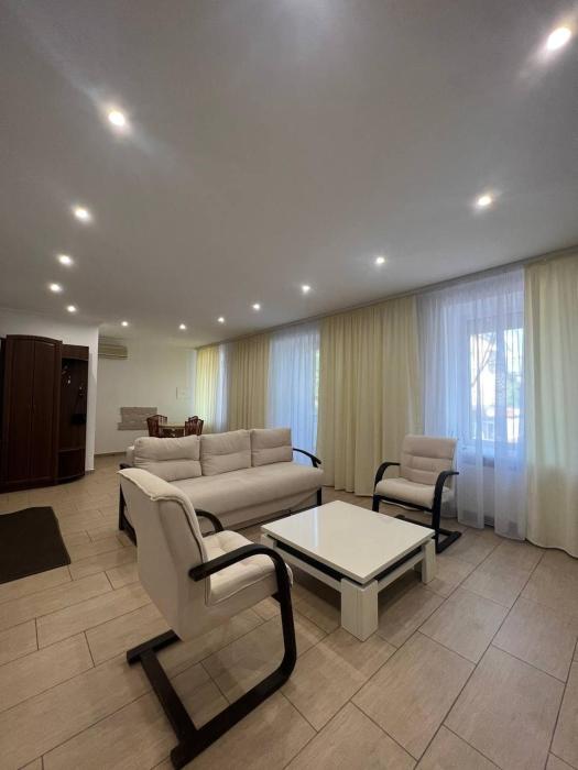 Трьохкімнатний люкс в центрі міста