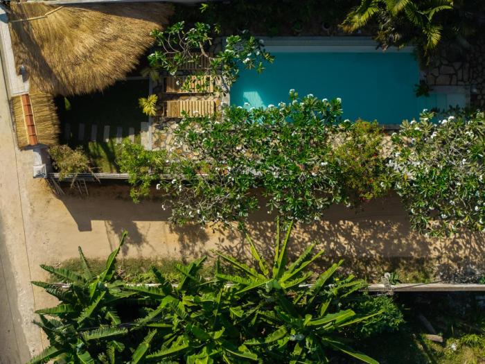 Anywaves Hotel