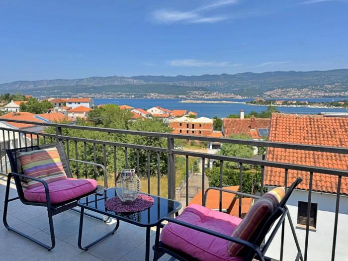 Apartment Lure with Sea View