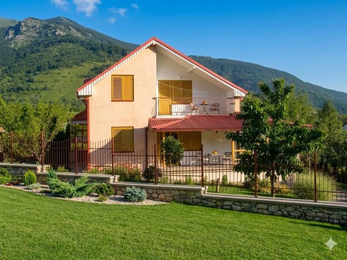 Pelister Adventure Villa,Hiking, Climbing, Waterfalls, Biking & Private Parties