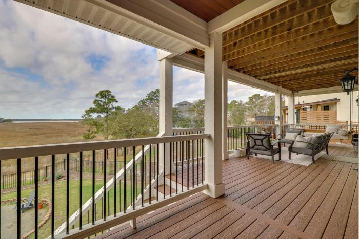 Near Cape Fear River! Relaxing Getaway w Views