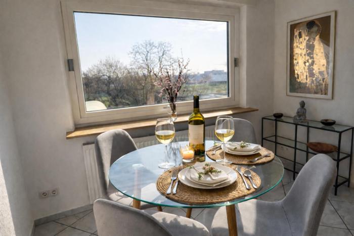 Modernes, helles Studio nähe BASF & Mannheim