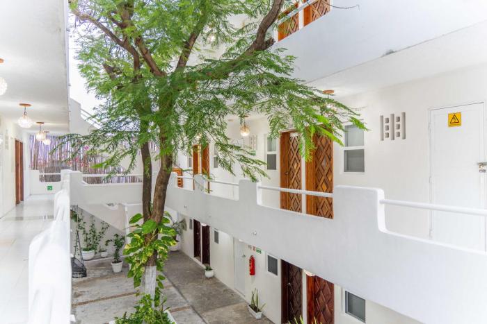 Ahava Hotel