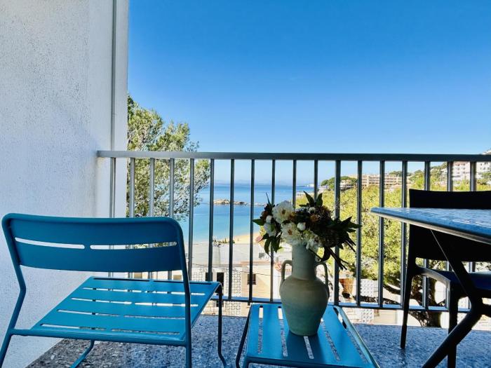 Apartamento con Terraza a 1 min de Playa Almadrava y Parking - ES-258-44