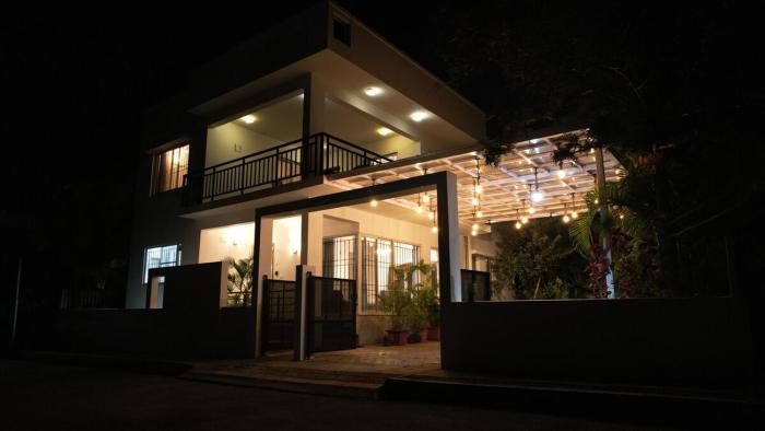 The Oakwood - Falcon Stays at Nandi Hills