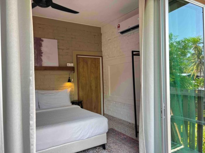 TRV Cozy Couple Retreat Open Dip Pool 5 Min Walk to Beach