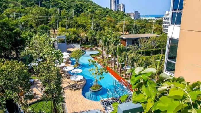 High Floor 2BR Sea View Prime Pattaya Location