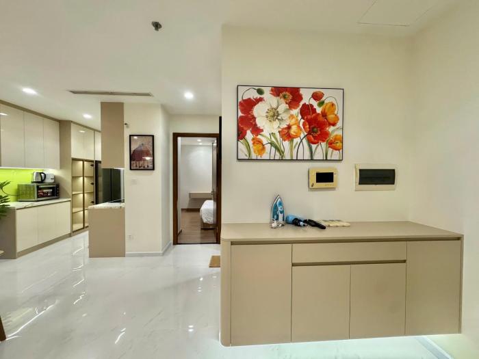 Vinhome Central Park Apartment Near Landmark