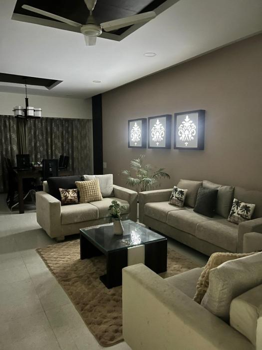 Homly Stays 4BHK 1209 Pinnacle D Dreams