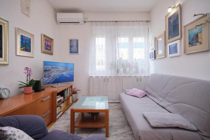 Old Town Art Apartment Split by Litto