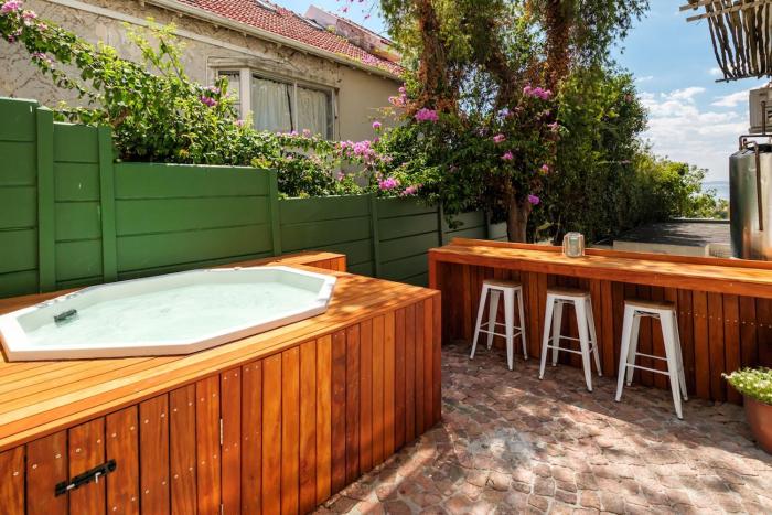 Ocean View Retreat - Private Jacuzzi Terrace Gem