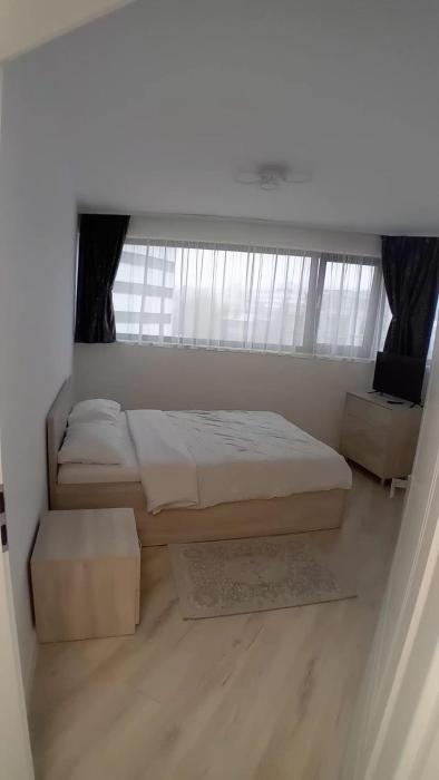 Apartment for rent with 3 rooms close to university 20