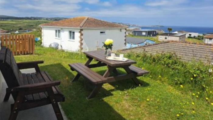 E44 Chyandrea, Riviere Towans