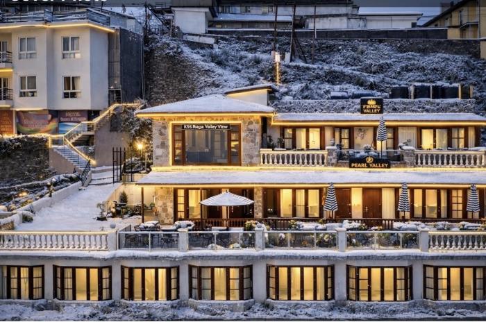 KSP Royal Valley View Hotel at Mall Road with Parking, Mussoorie