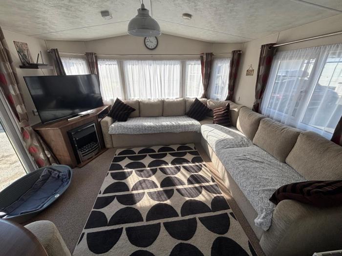 River View Modern 3 Bedroom Pet Friendly in Clarach Bay