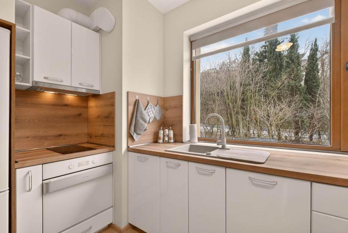 Golden Breeze Apartment