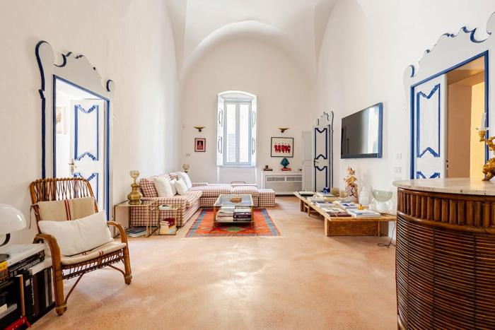 Elegant Charming Residence e Terrace in the Center