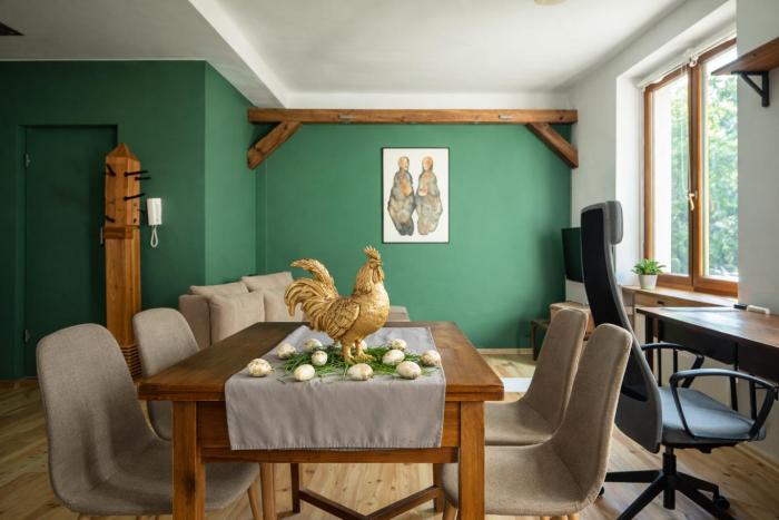 oompH True Tree House Warszawa Moko