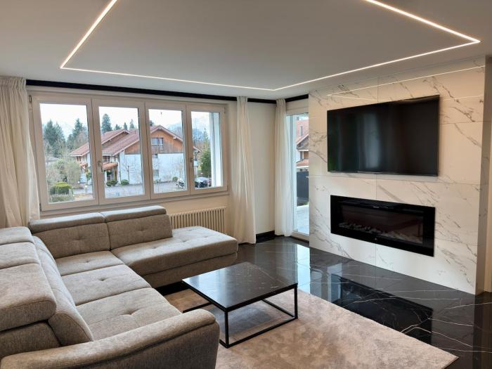 Modern 3BR Apartment with Fireplace, Miele Kitchen and Balcony