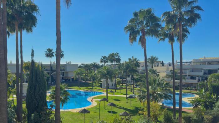 Apartment in Puerto Banus Lorcrimar V Marbella
