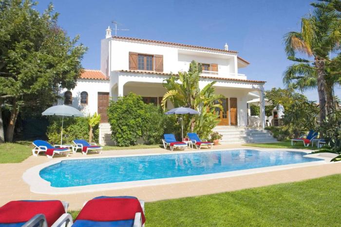 Villa Casa das Palmeiras by Villa Plus