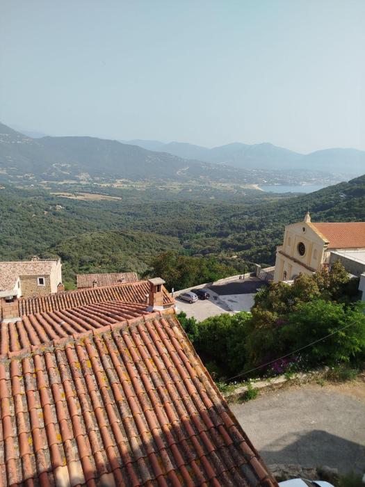 10mn des plages - Olmeto village App 4P