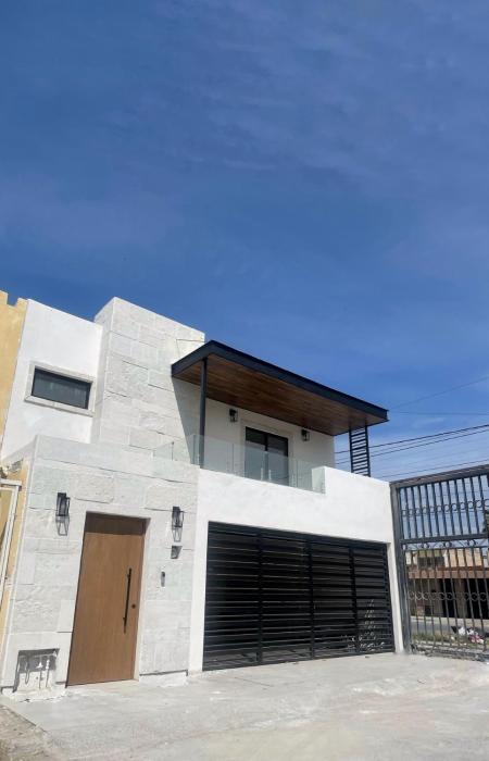 Casa Andra - Central House in Torreon