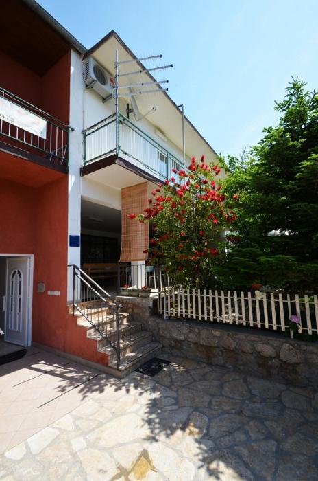 Apartments and rooms with parking space Starigrad, Paklenica - 25345