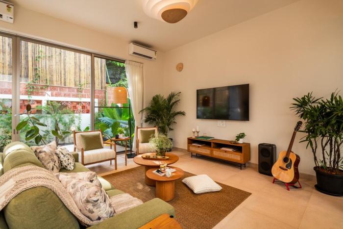 Tbk villa L4 Pvt Pool Vagator 5 mins to Beach