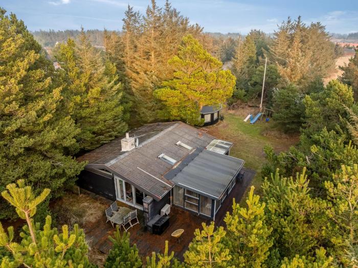 Cozy Holiday Home In Beautiful Surroundings In Vorupør