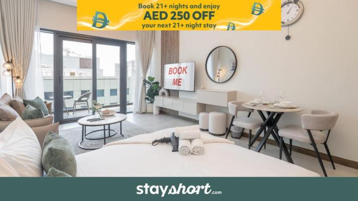 Free housekeeping visits during your stay - StayShort - Business Bay for 2 people with Private Balcony